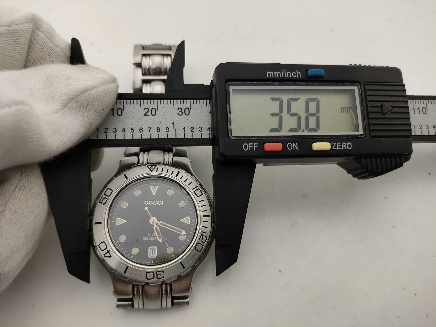 GUCCI 9750M Men's Watch