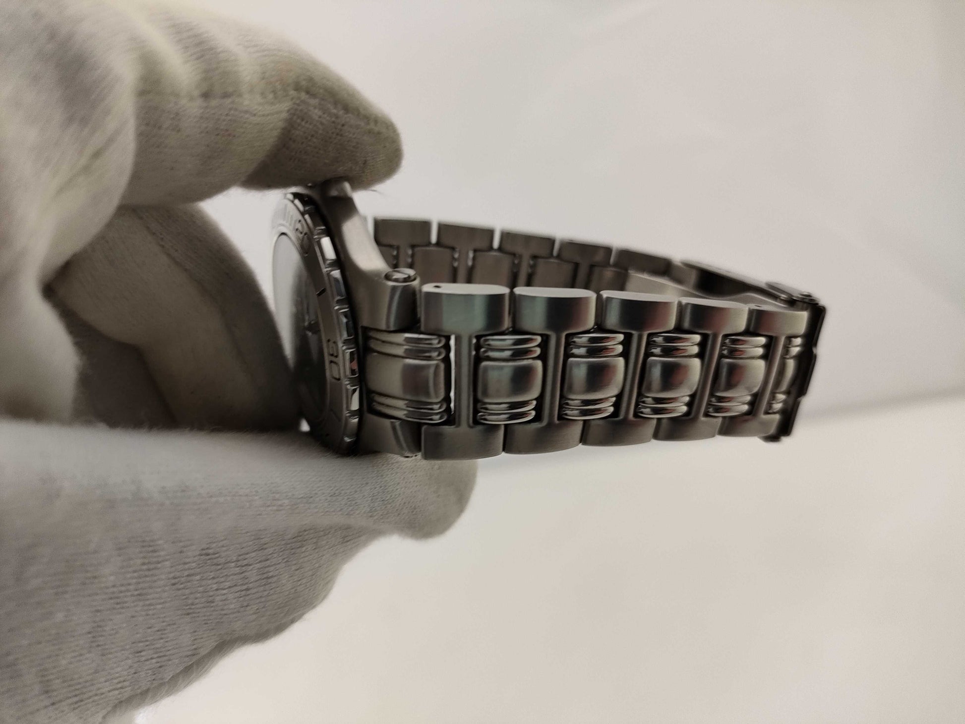 GUCCI 9750M Men's Watch