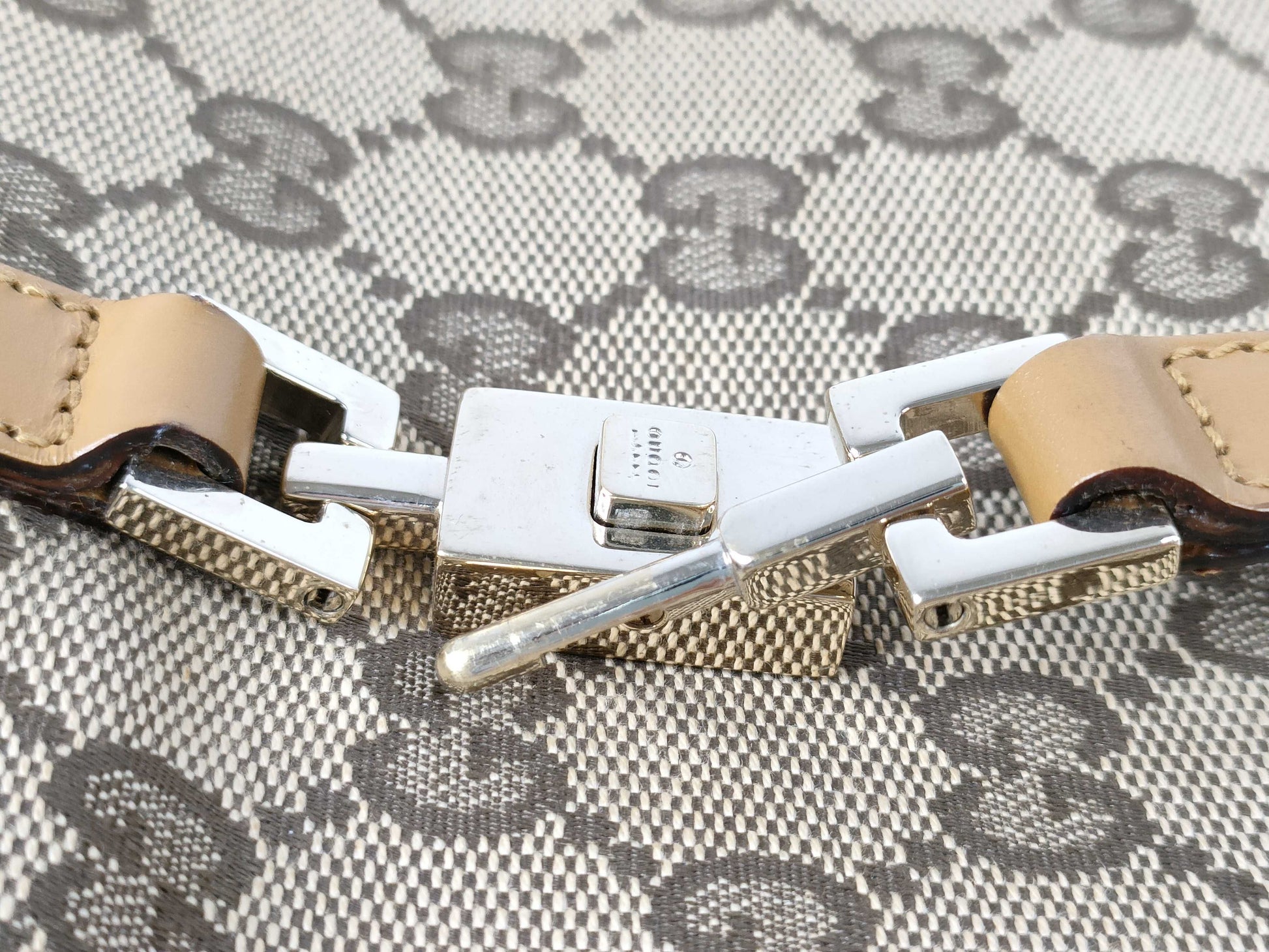 GUCCI GG Canvas Handbag 002, 1068, 2404 Beige Handbag