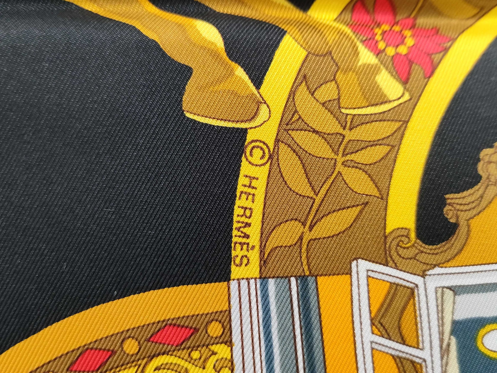 HERMES Carre Salzburg Scarf