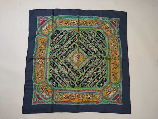 HERMES Carre 90 Scarf