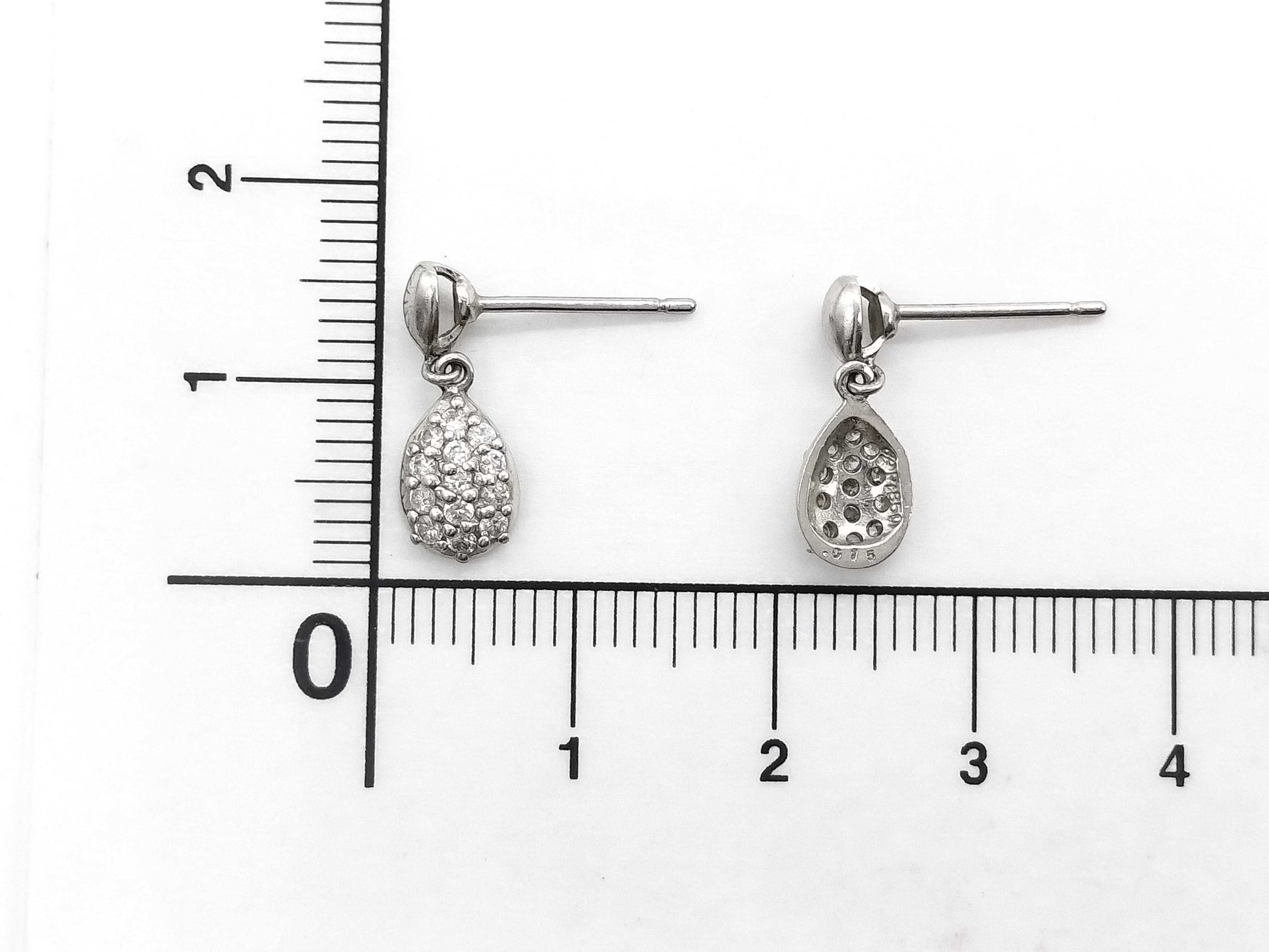D 0.15ct/0.15ct Pt850 2.2g Earrings 