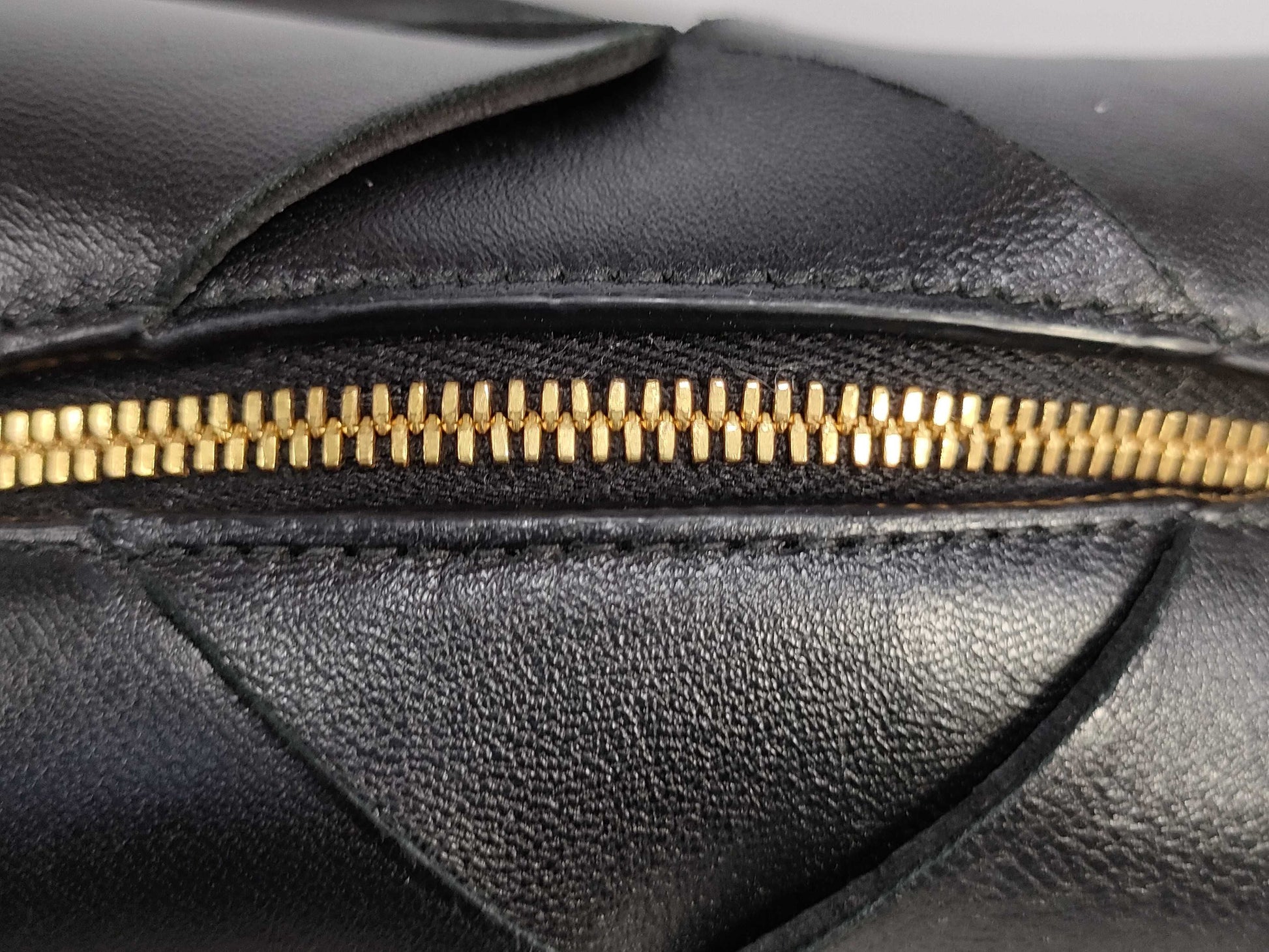 BOTTEGA VENETA Intrecciato Mini Cassette Camera Bag Shoulder Bag
