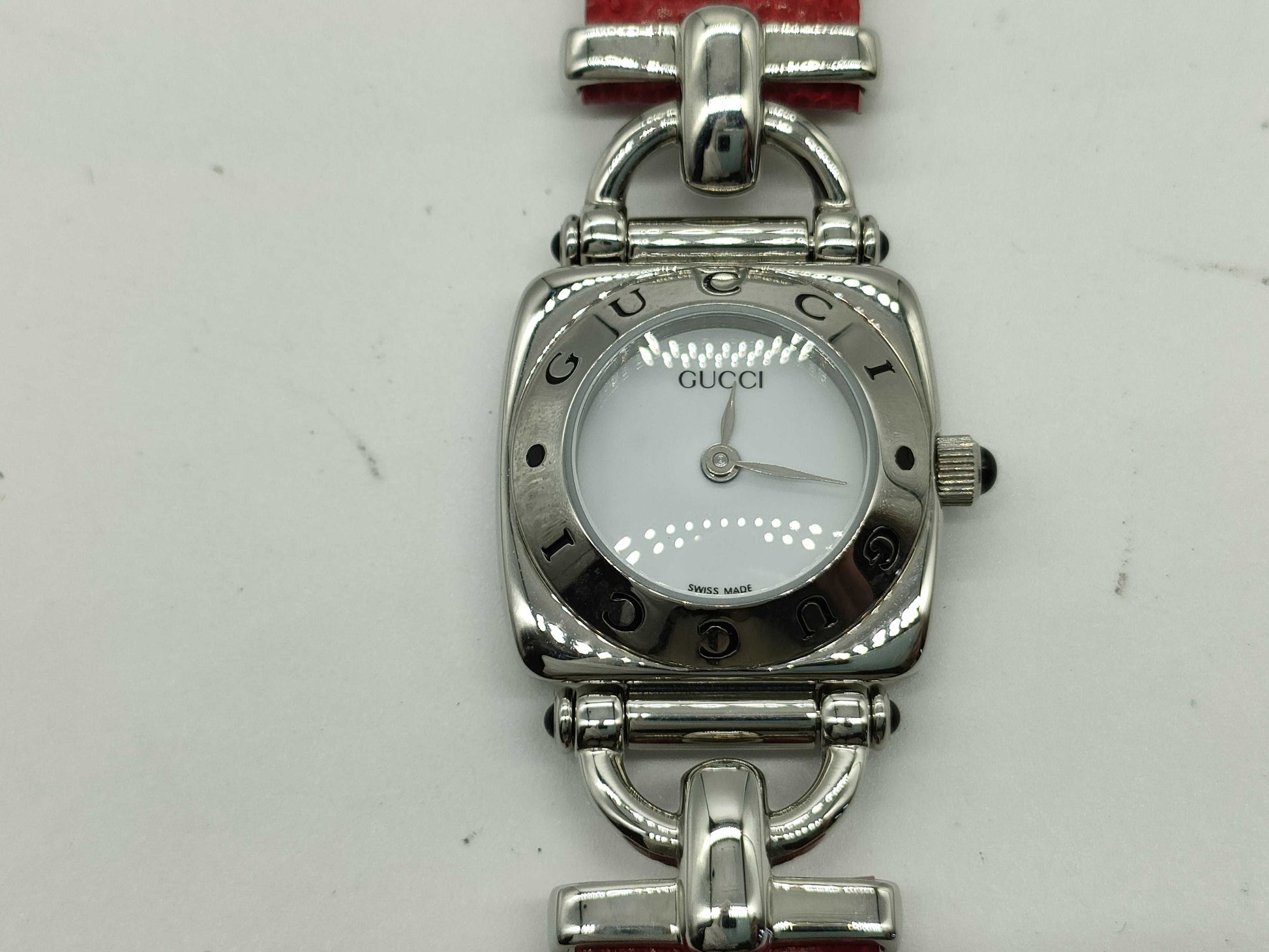 GUCCI 6300L White Dial Women's Watch