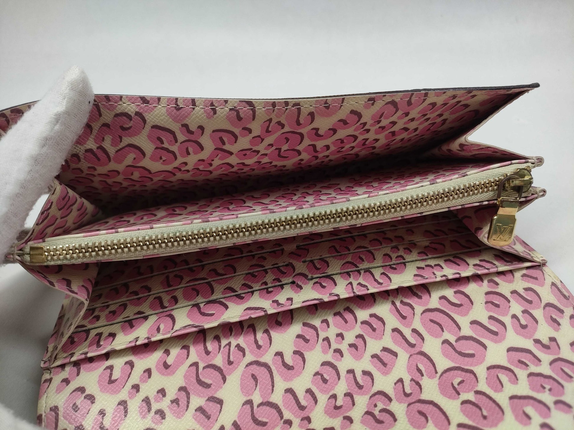 LOUIS VUITTON M60106 Monogram Portefeuille Sarah Leopard Print Pink Wallet/Initialized Wallet