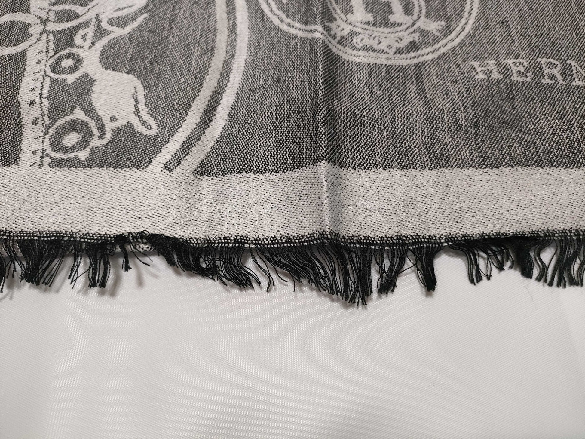HERMES tagless scarf scarf
