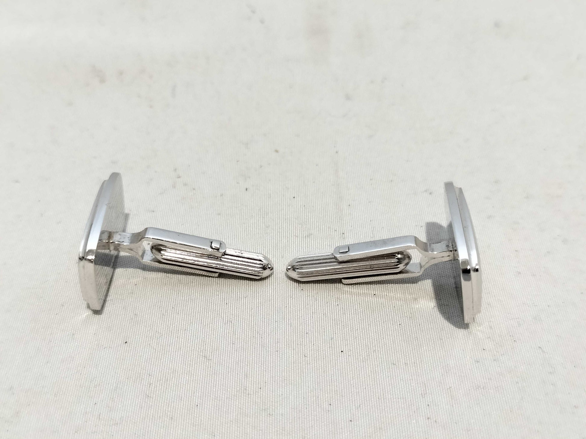 BURBERRY Boxed Silver Cufflinks with Horse Logo