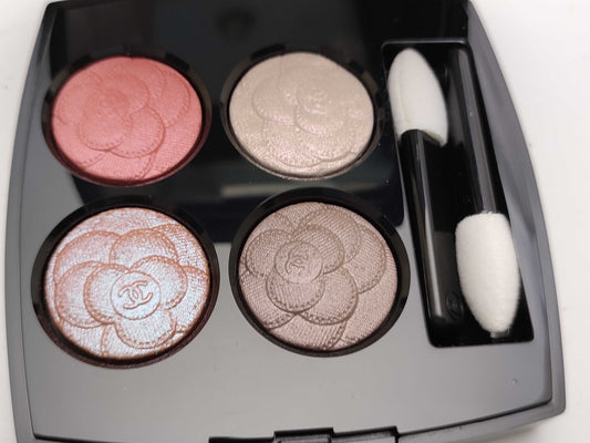 CHANEL Eyeshadow with Japanese Ingredients List Other Accessories