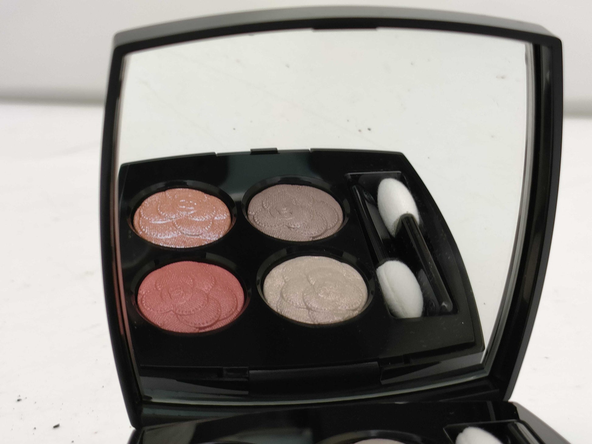 CHANEL Eyeshadow with Japanese Ingredients List Other Accessories