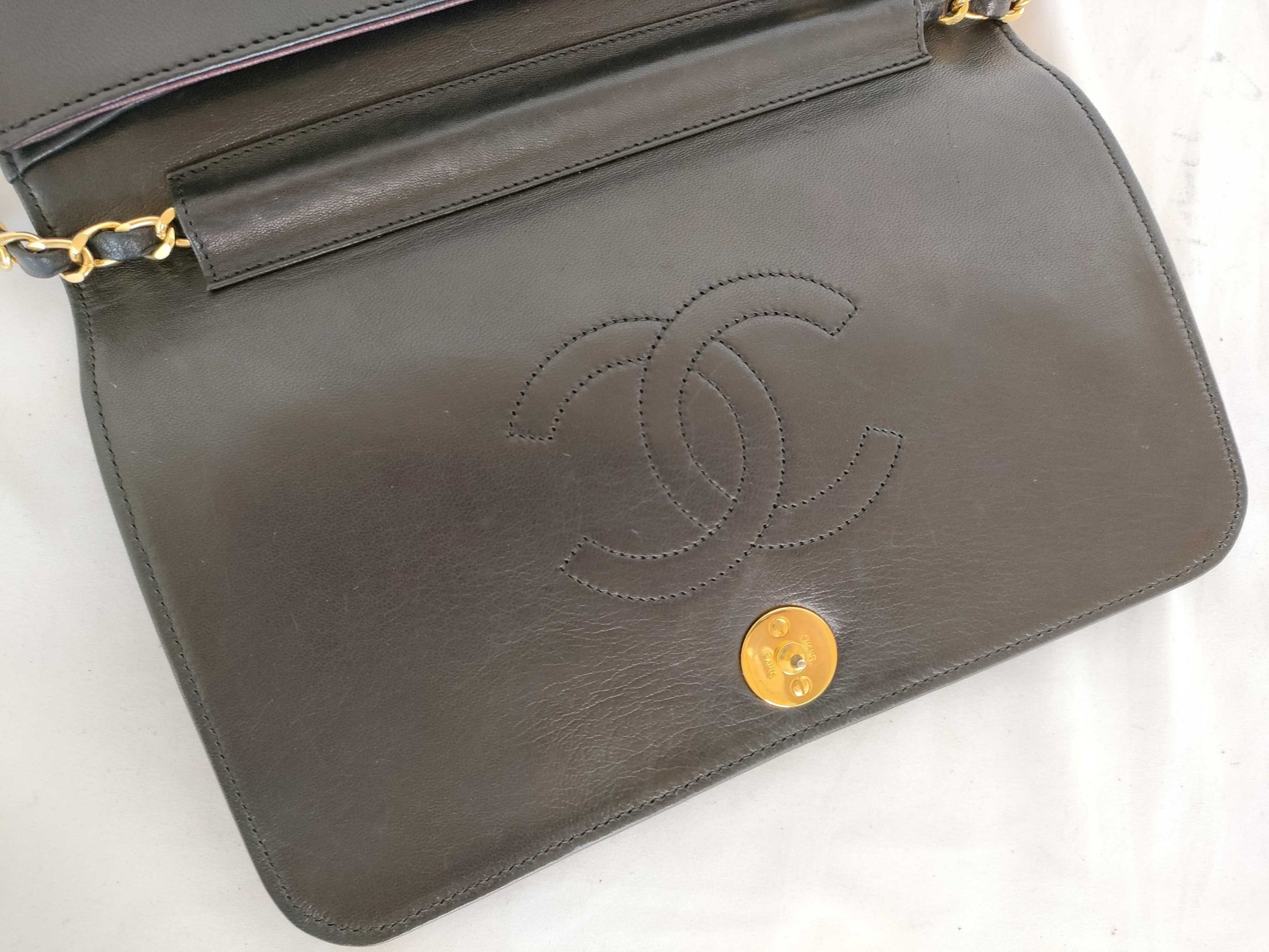 CHANEL [No sticker card] Calfskin chain wallet bag shoulder bag