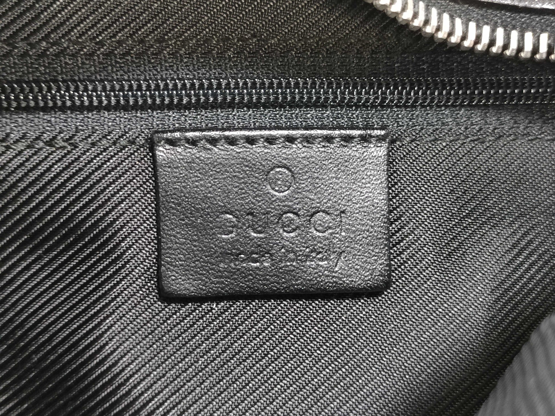 GUCCI GG Canvas 001 3812 2123 Shoulder Bag