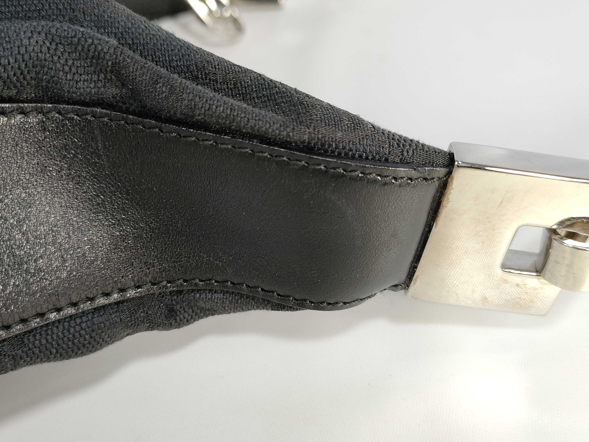 GUCCI GG Canvas 001 3812 2123 Shoulder Bag
