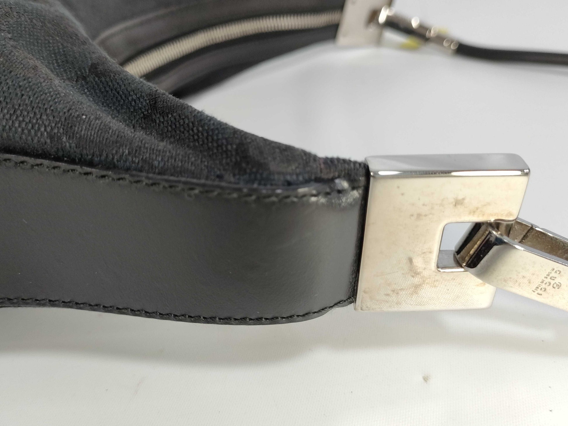 GUCCI GG Canvas 001 3812 2123 Shoulder Bag