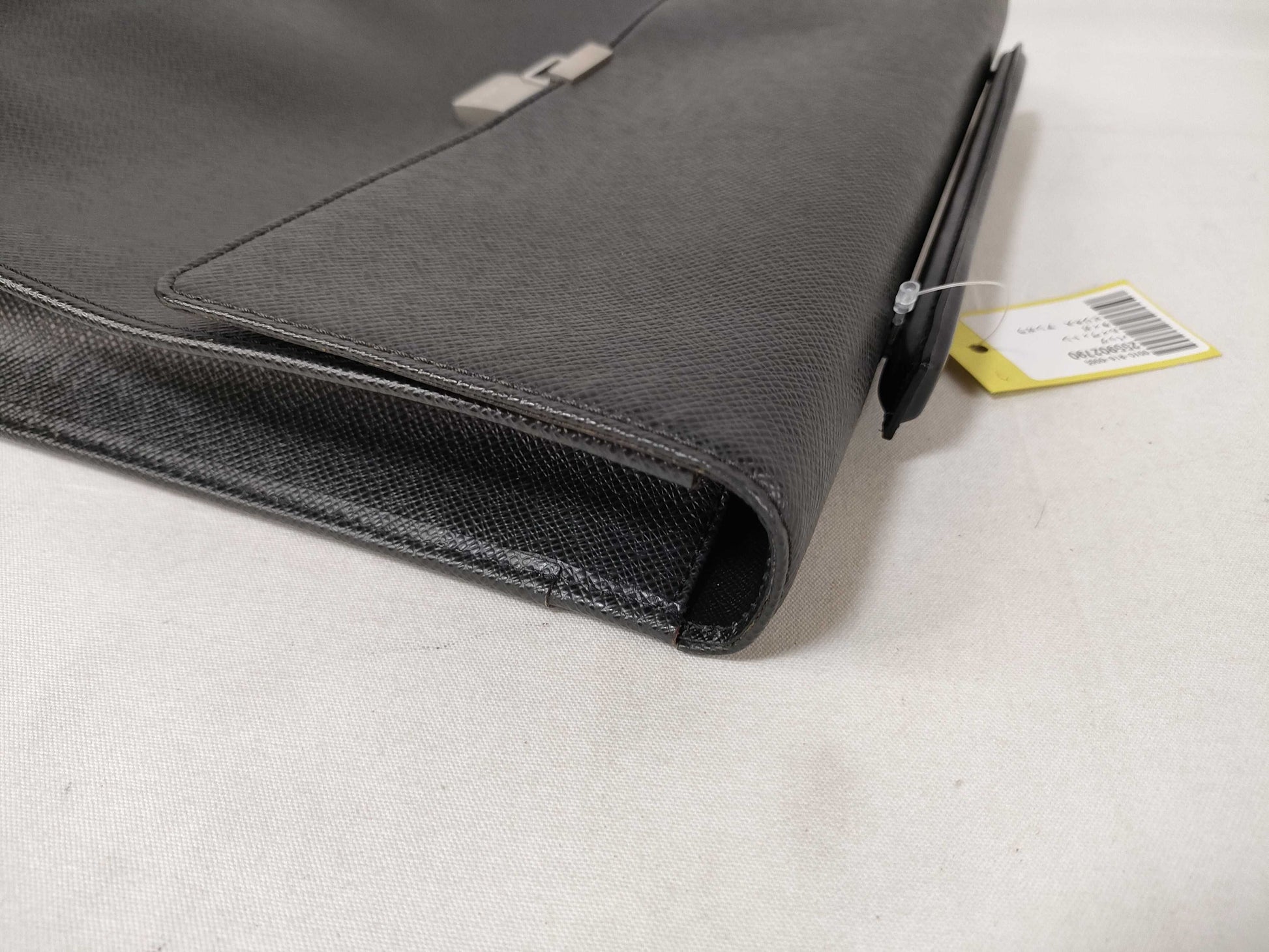 LOUIS VUITTON M30772 Taiga Business Angara Business Bag