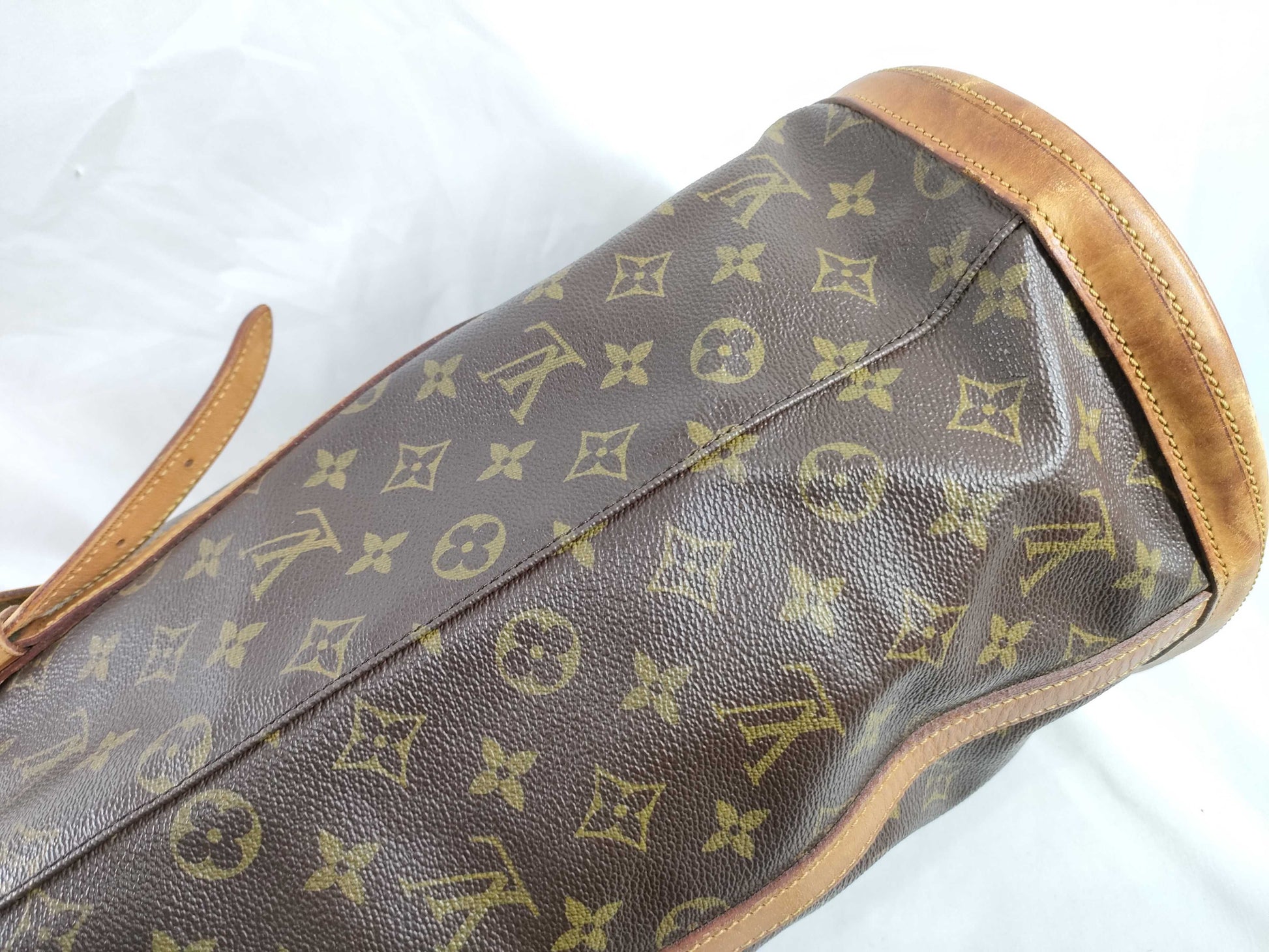 LOUIS VUITTON M42236 Monogram Louis Vuitton Bucket PM Handbag 
