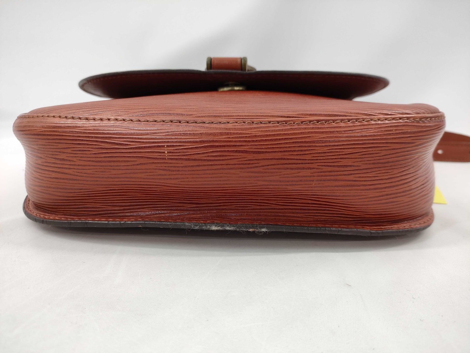 LOUIS VUITTON Epi Saint-Cloud Shoulder Bag