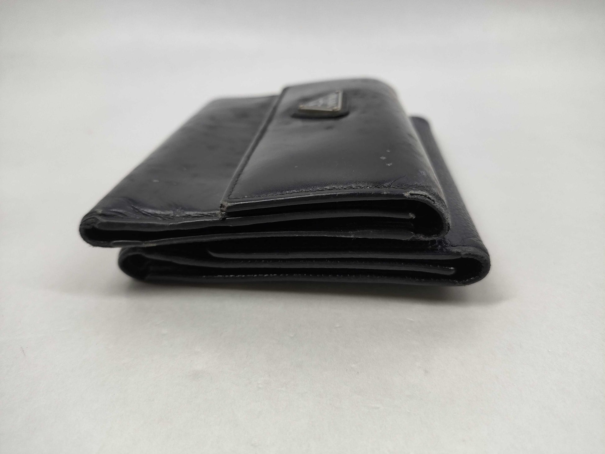 CHANEL Caviar Skin Coco Mark Tri-fold Wallet / Prada Wallet