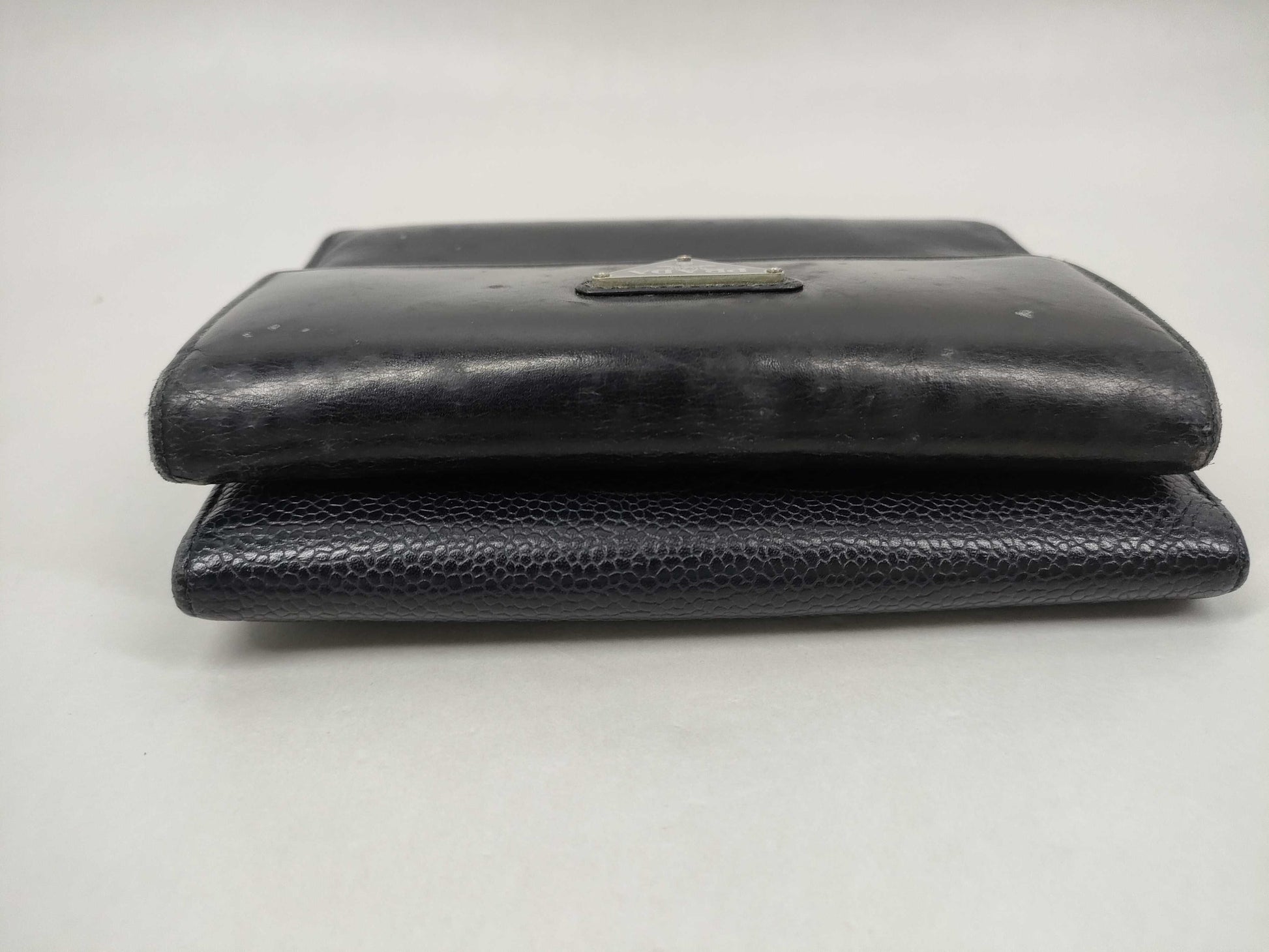 CHANEL Caviar Skin Coco Mark Tri-fold Wallet / Prada Wallet