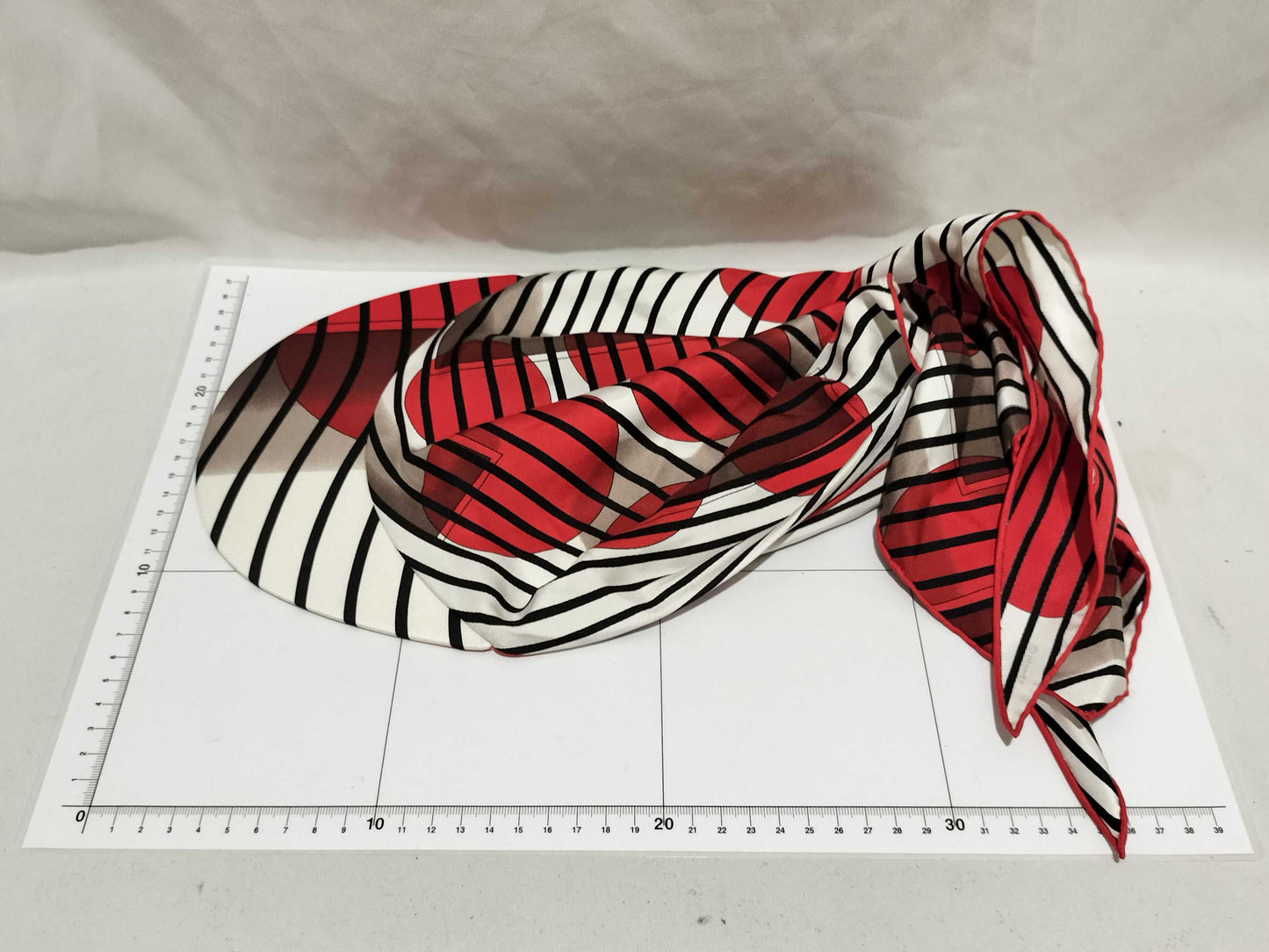 HERMES Scarf Cap/with tag Other accessories