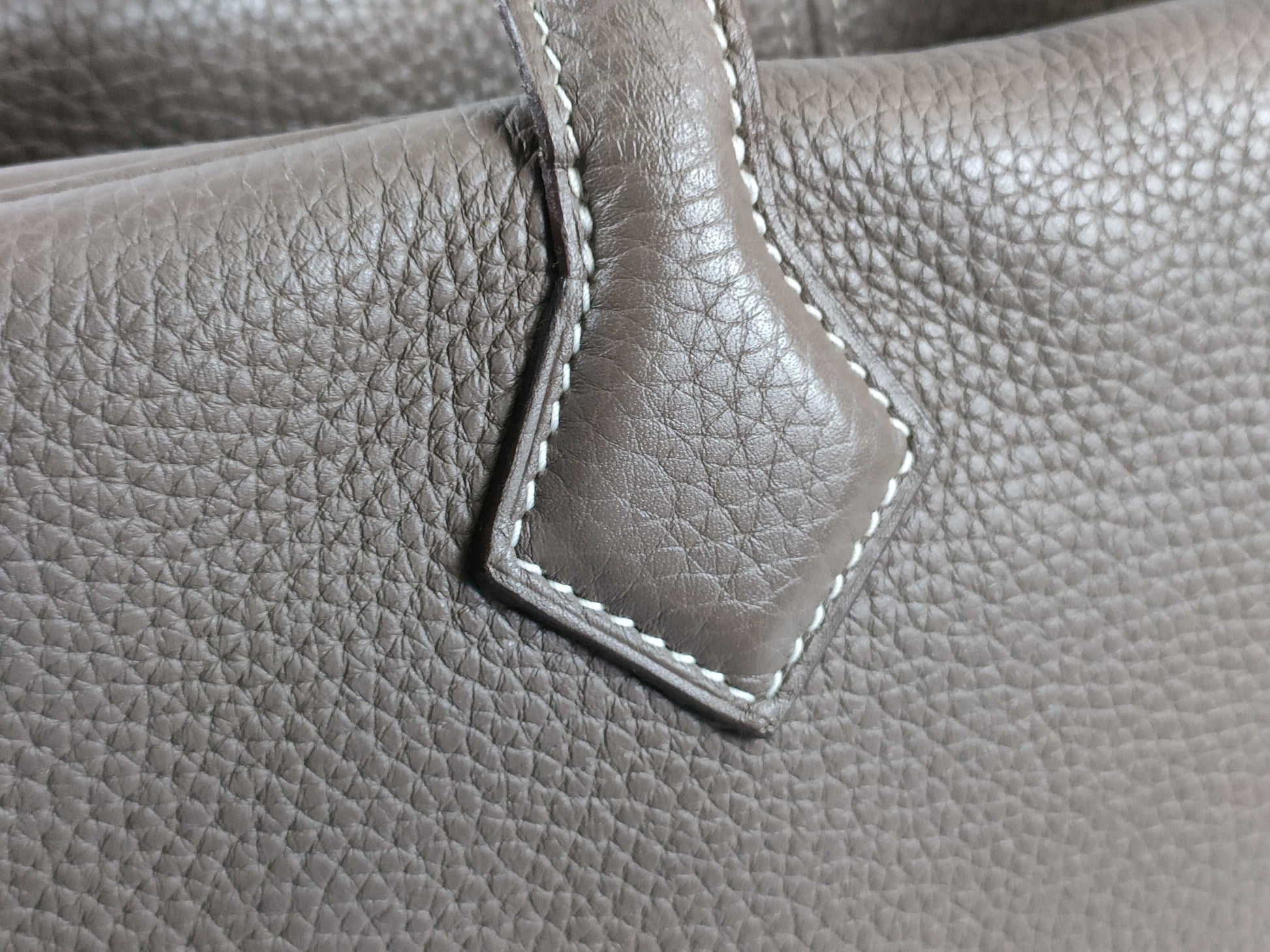 HERMES Victoria 35 Etoupe Handbag