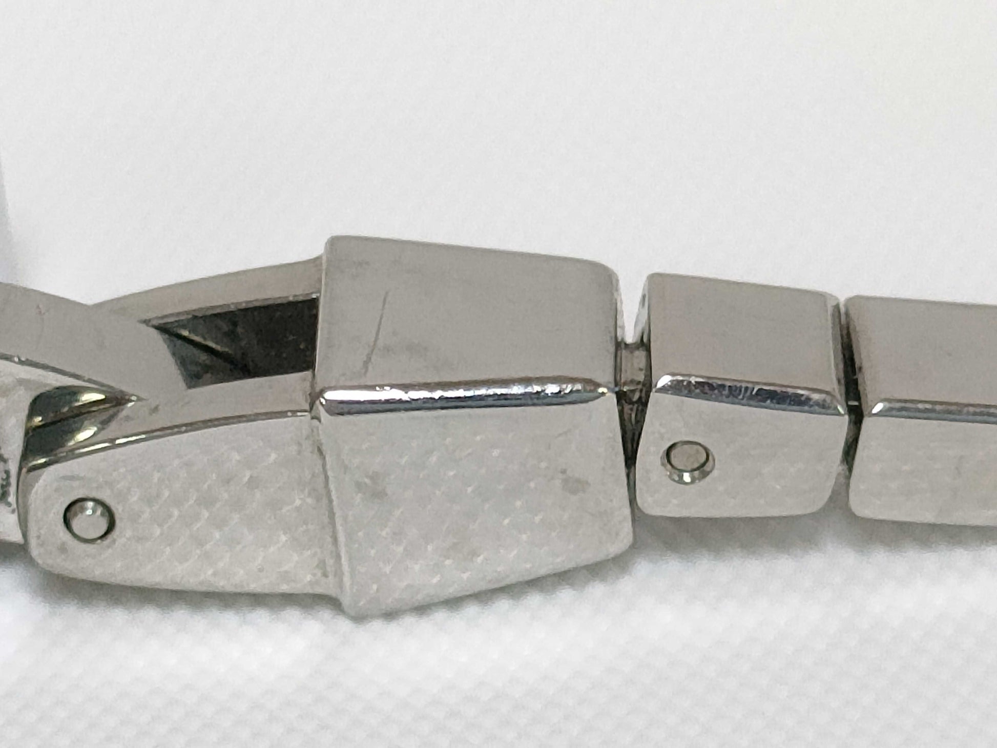 GUCCI 102/Quartz/G Square Unmoving Women's Watch