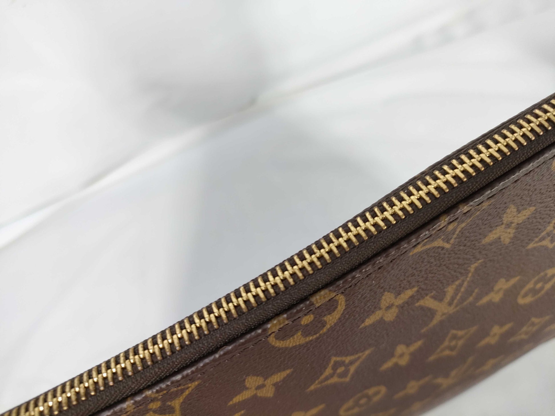 LOUIS VUITTON M53456 Monogram PC Case Bag