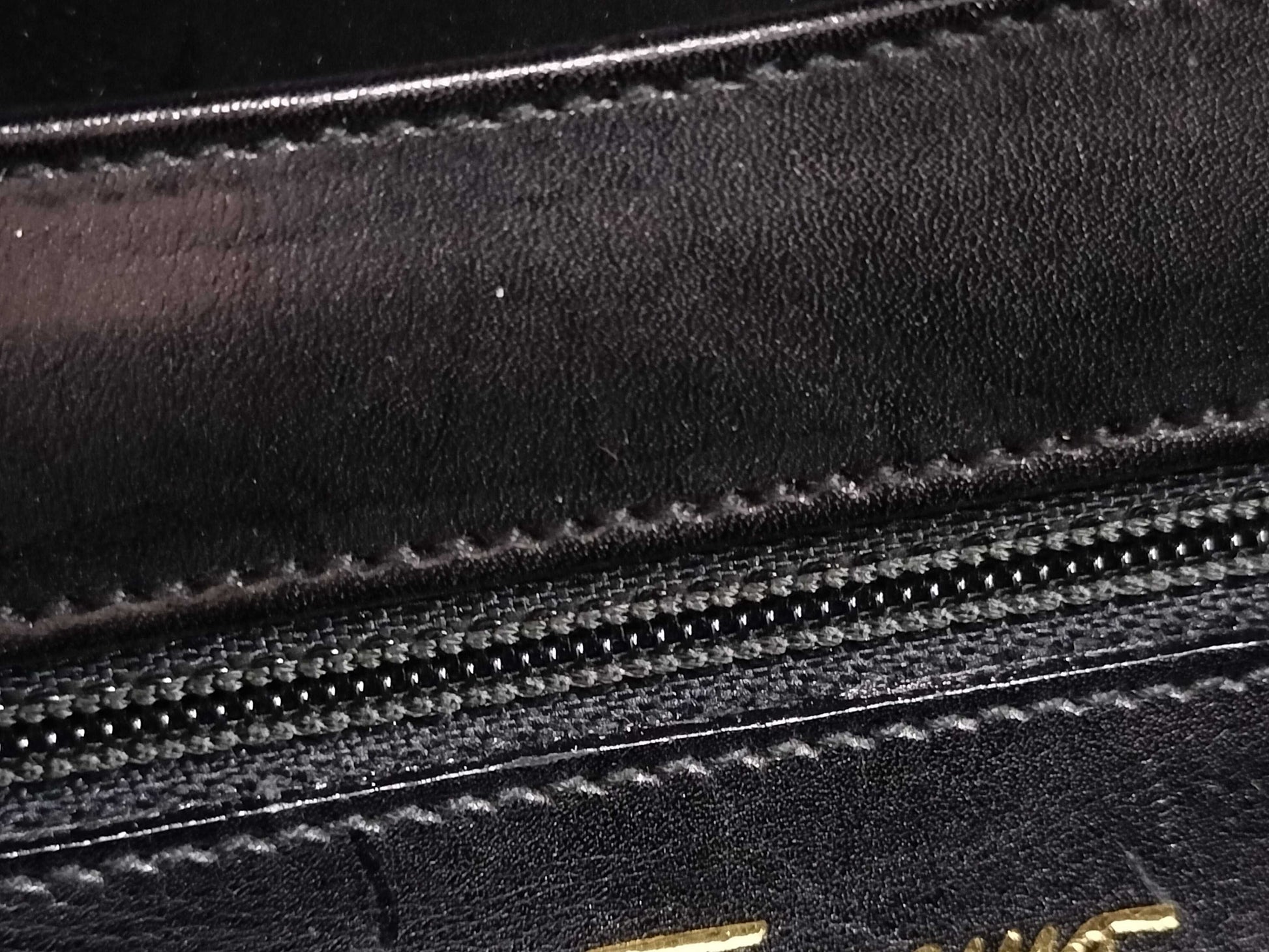 Salvatore Ferragamo Gancini 2-way handbag