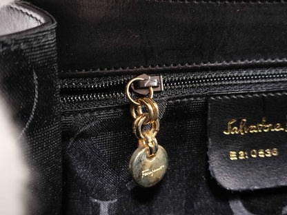 Salvatore Ferragamo Gancini 2-way handbag