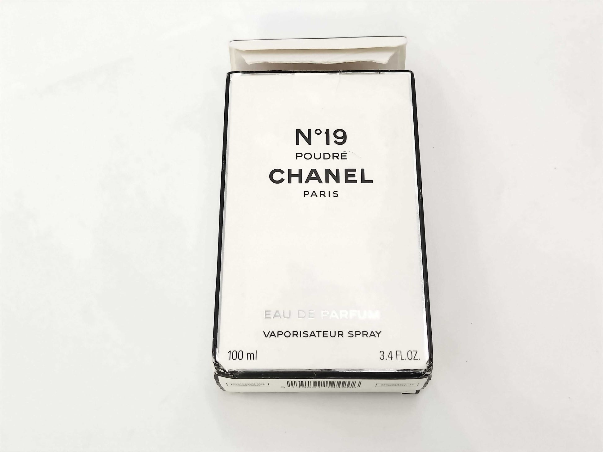 CHANEL No. 19 Poudre Eau de Parfum 100ml Perfume