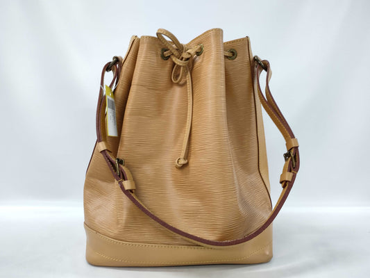 LOUIS VUITTON Epi Noe 8908 Shoulder Bag