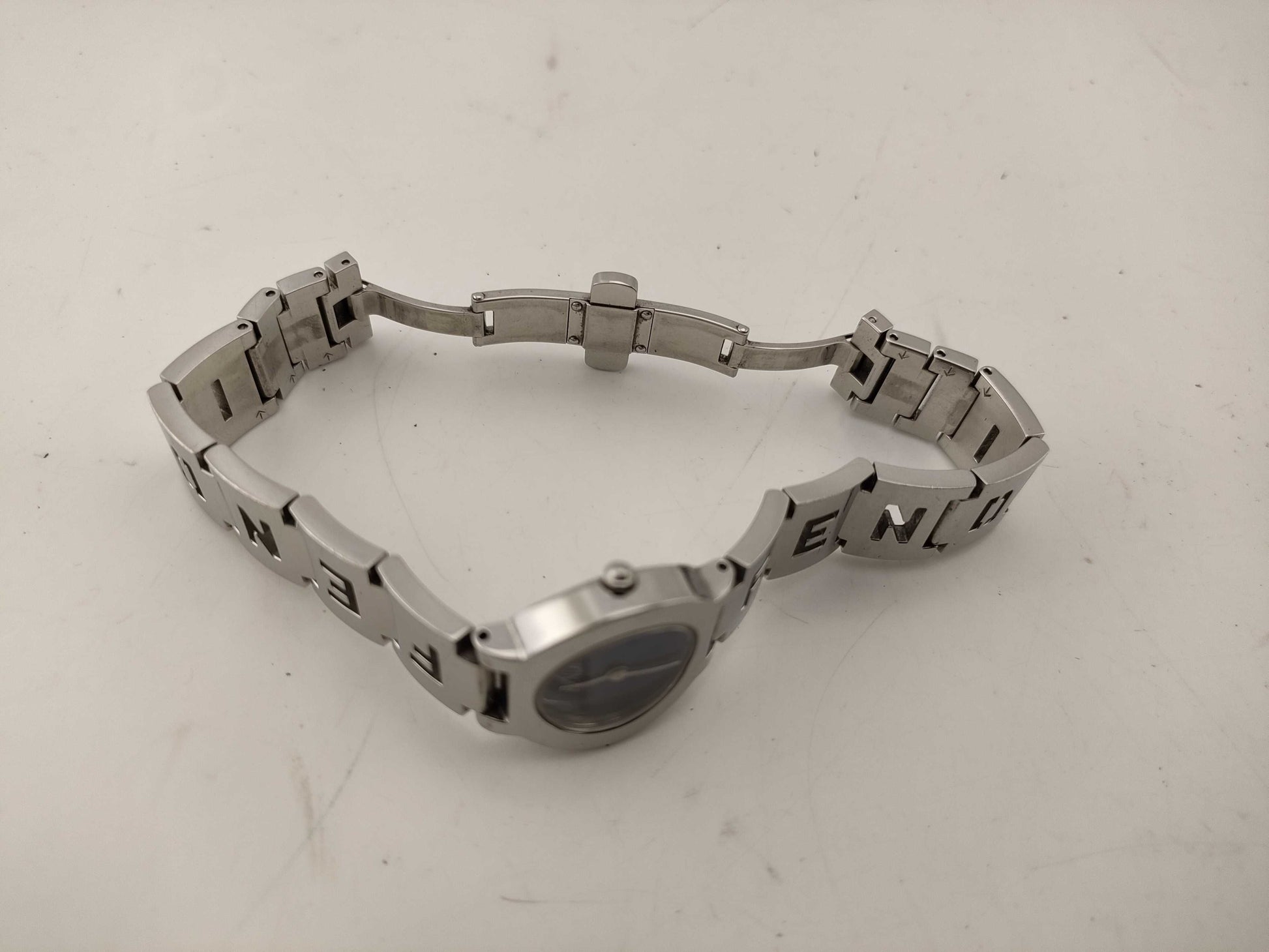 FENDI 3050 L 043 587 Women's Watch