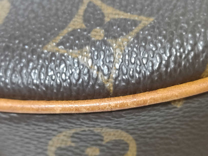 LOUIS VUITTON Monogram M51510 Pochette Croissant Shoulder Bag