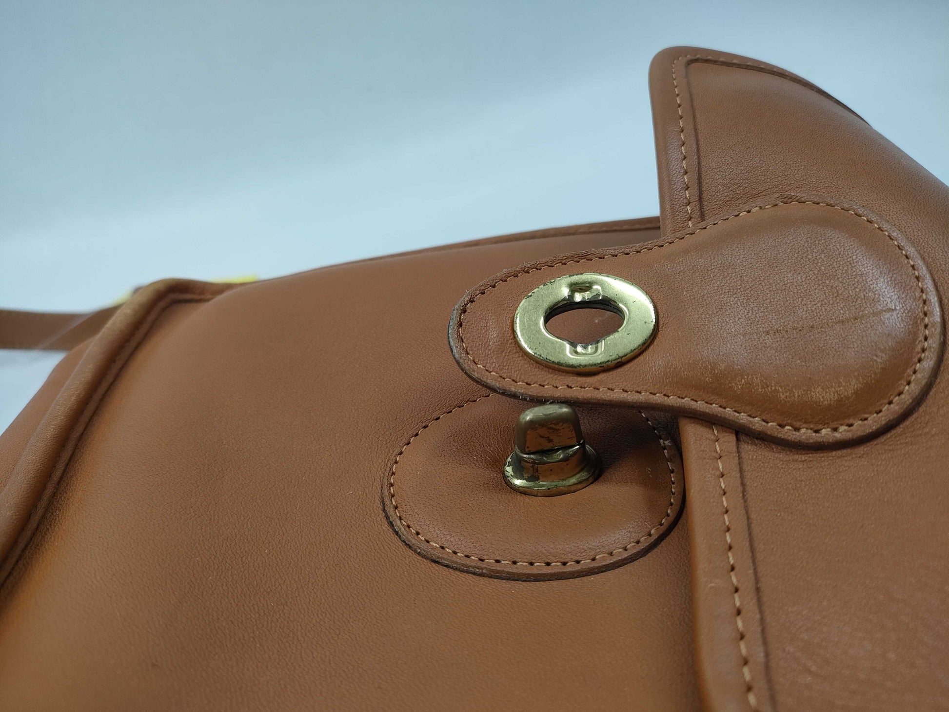 COACH Old Coach 330 Shoulder Bag
