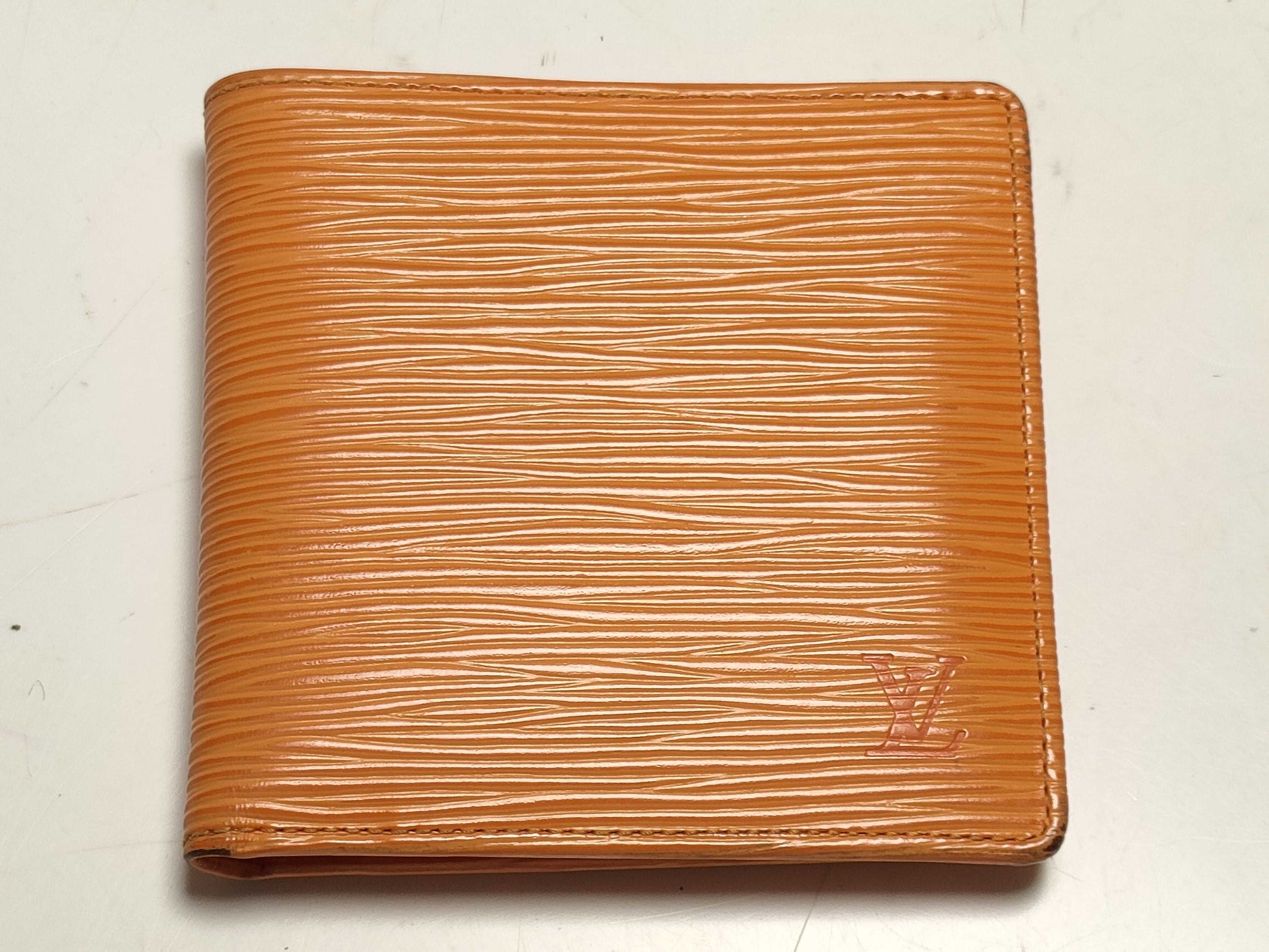 LOUIS VUITTON Epi Portefeuille Marco Wallet