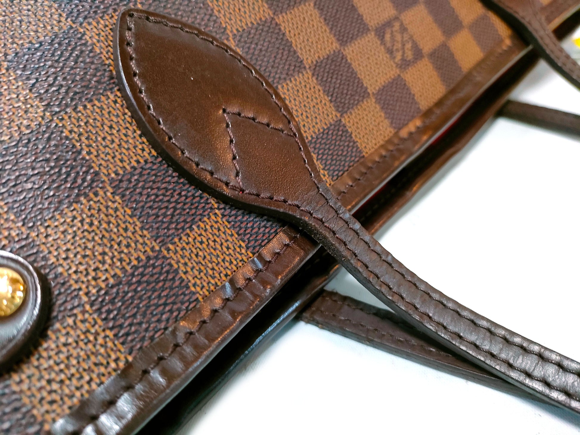 LOUIS VUITTON N41359 Damier Neverfull PM Tote Bag with Deteriorated Pockets