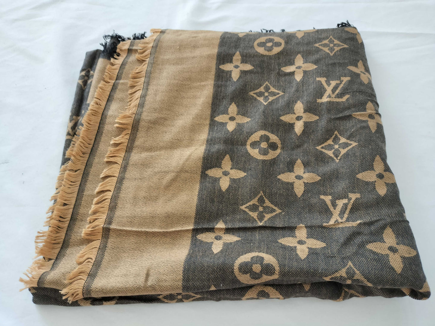 LOUIS VUITTON Monogram Large Fringe Stole*1 Scarf
