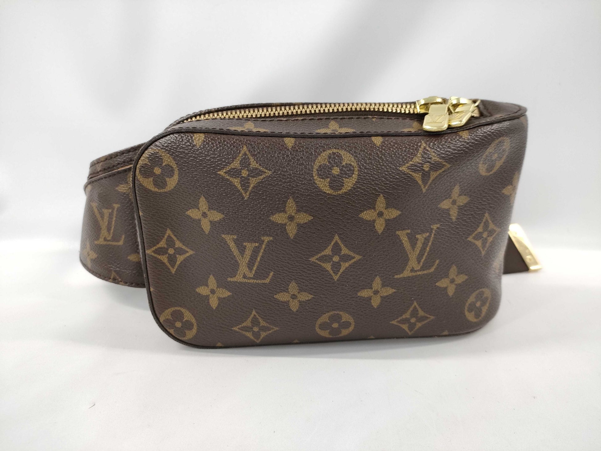LOUIS VUITTON Monogram M50211 Geronimos SP Order Shoulder Bag