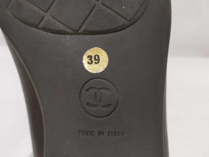 CHANEL Coco Mark Leather Pumps