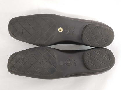 CHANEL Coco Mark Leather Pumps