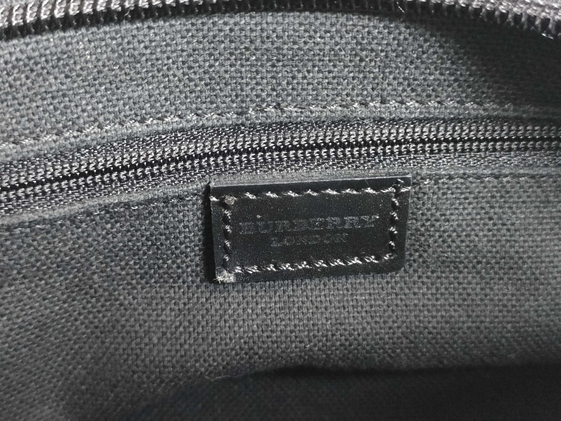BURBERRY London Nova Check Hand Shoulder Bag