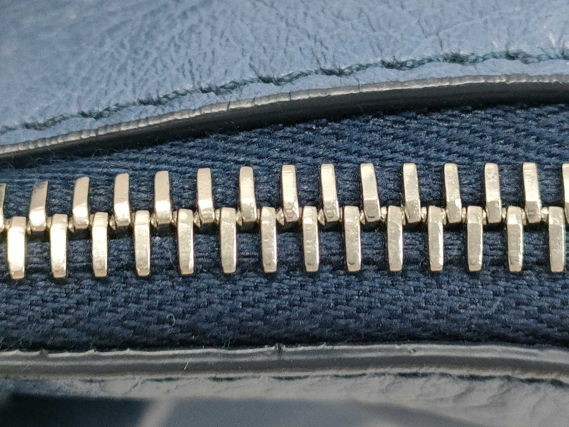 HIROFU Leather 2-Way Indigo Handbag