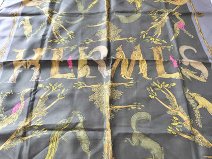 HERMES Carre Carre 90 //Condition Considered Scarf