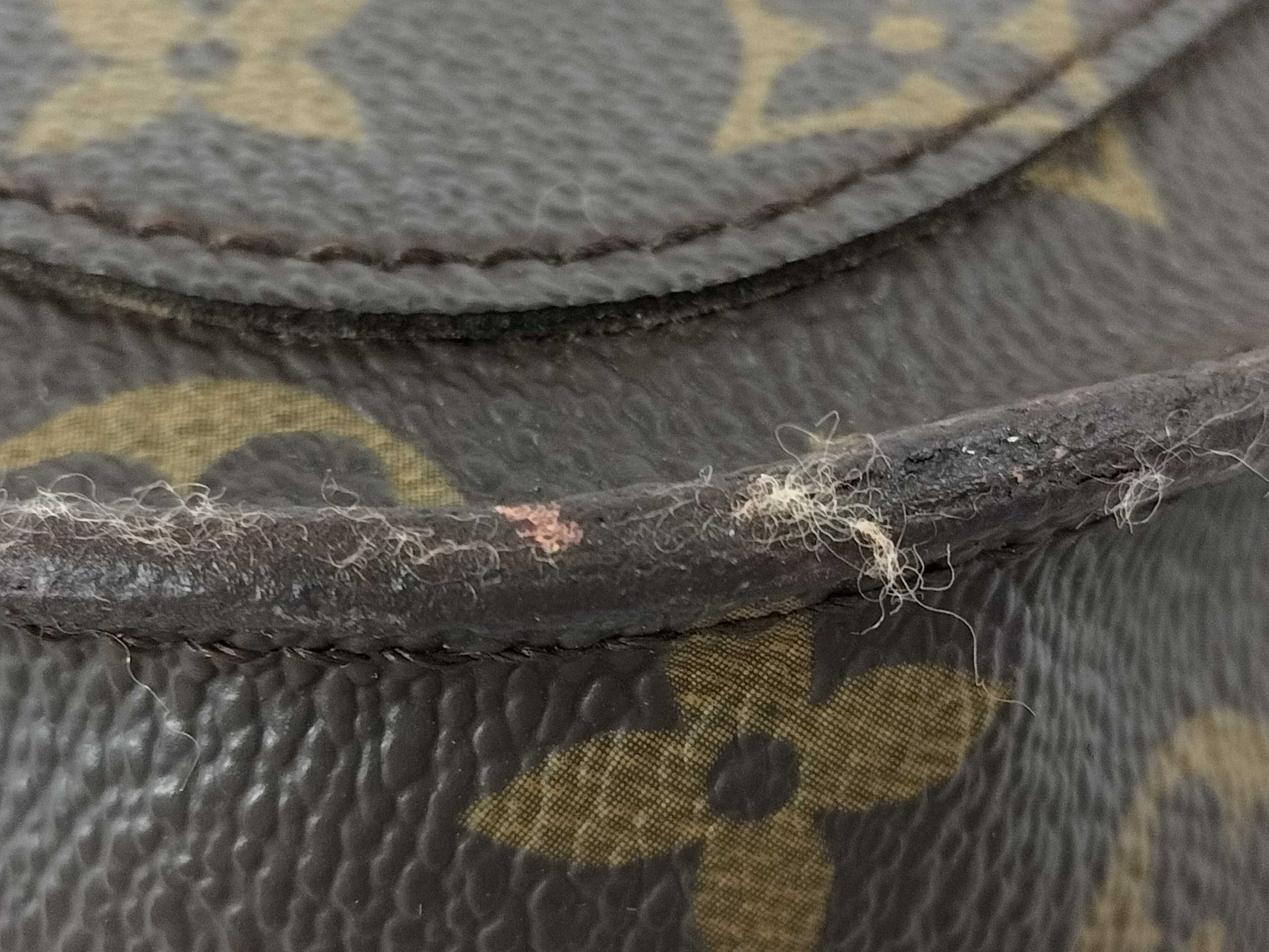 LOUIS VUITTON M51242 Monogram Saint-Cloud Shoulder Bag 