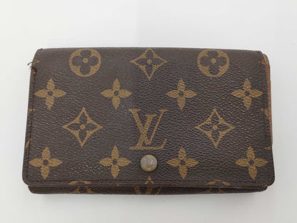 LOUIS VUITTON Monogram Compact Wallet