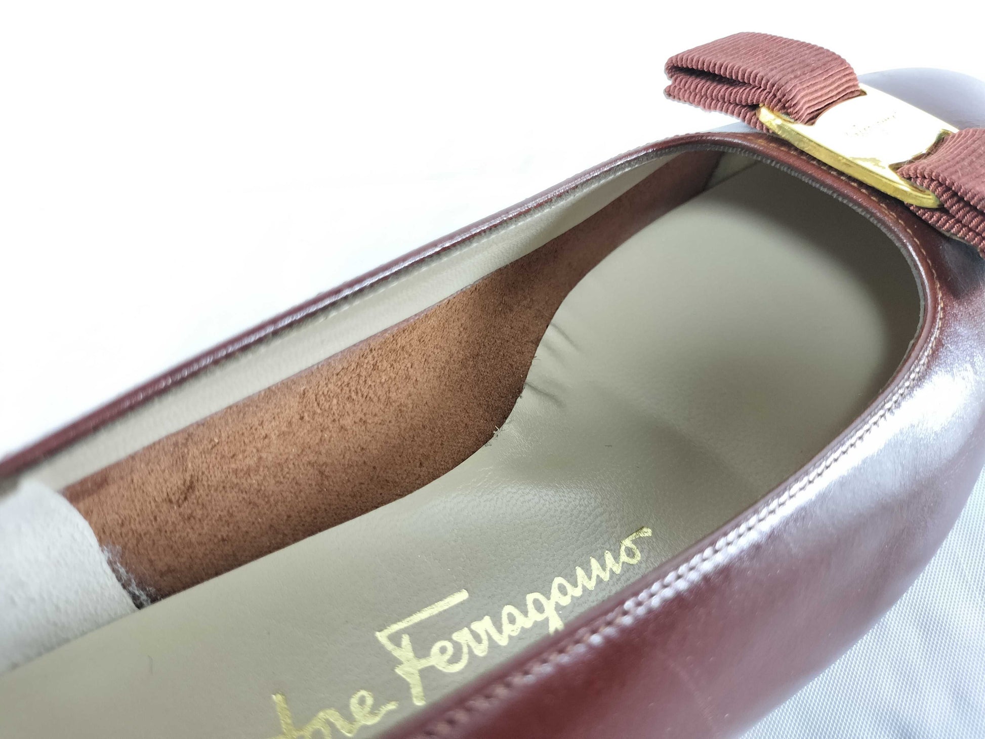 Salvatore Ferragamo Vara Vara Leather Pumps