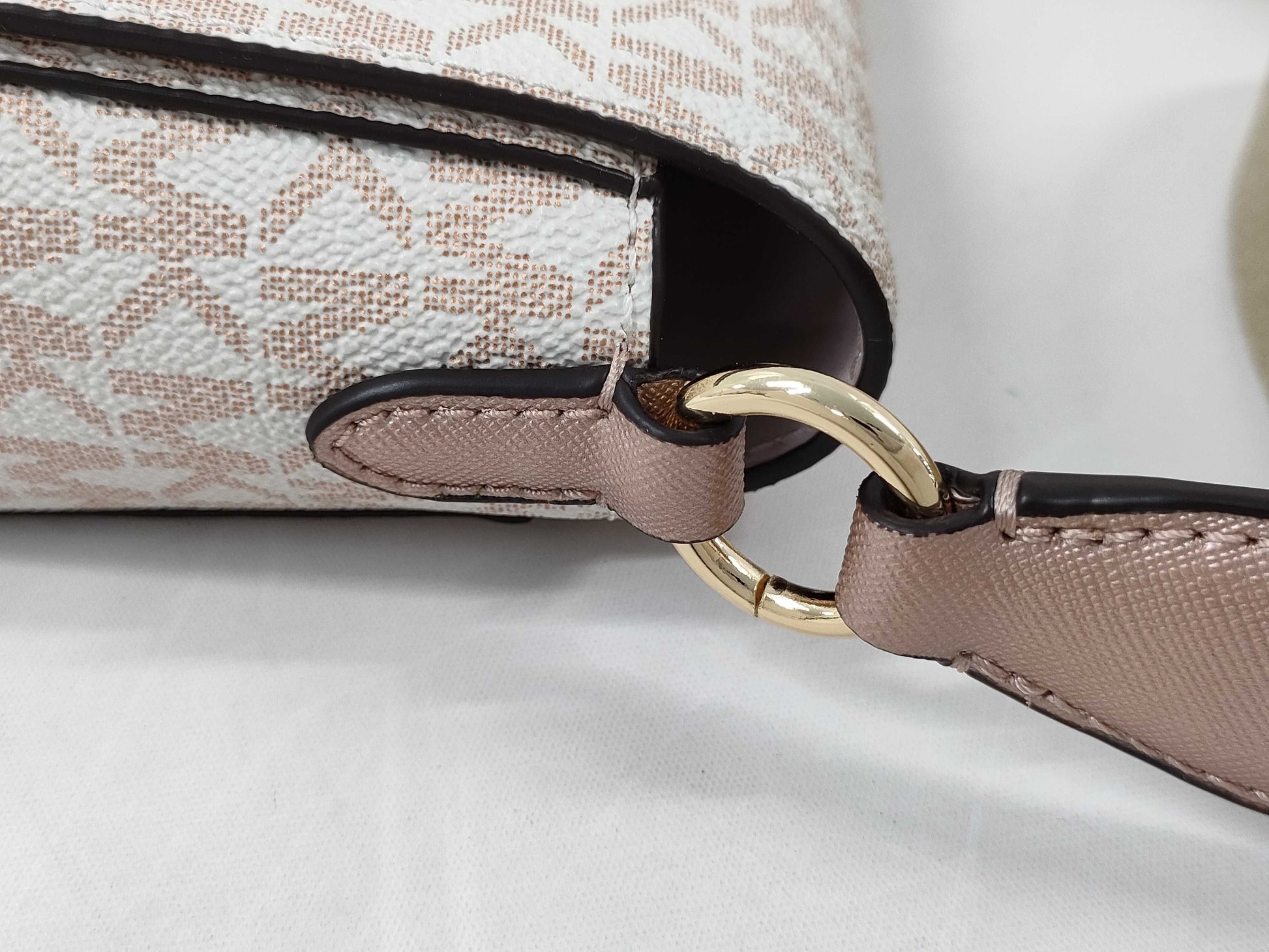 Michael Kors Michael Kors/All-over Pattern/Shoulder Bag Shoulder Bag