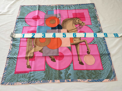 HERMES Carré 90 CAVALIER EN FORMES Scarf