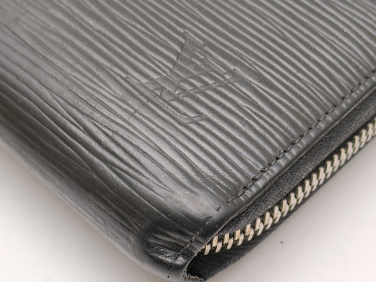 LOUIS VUITTON Epi Zippy Wallet
