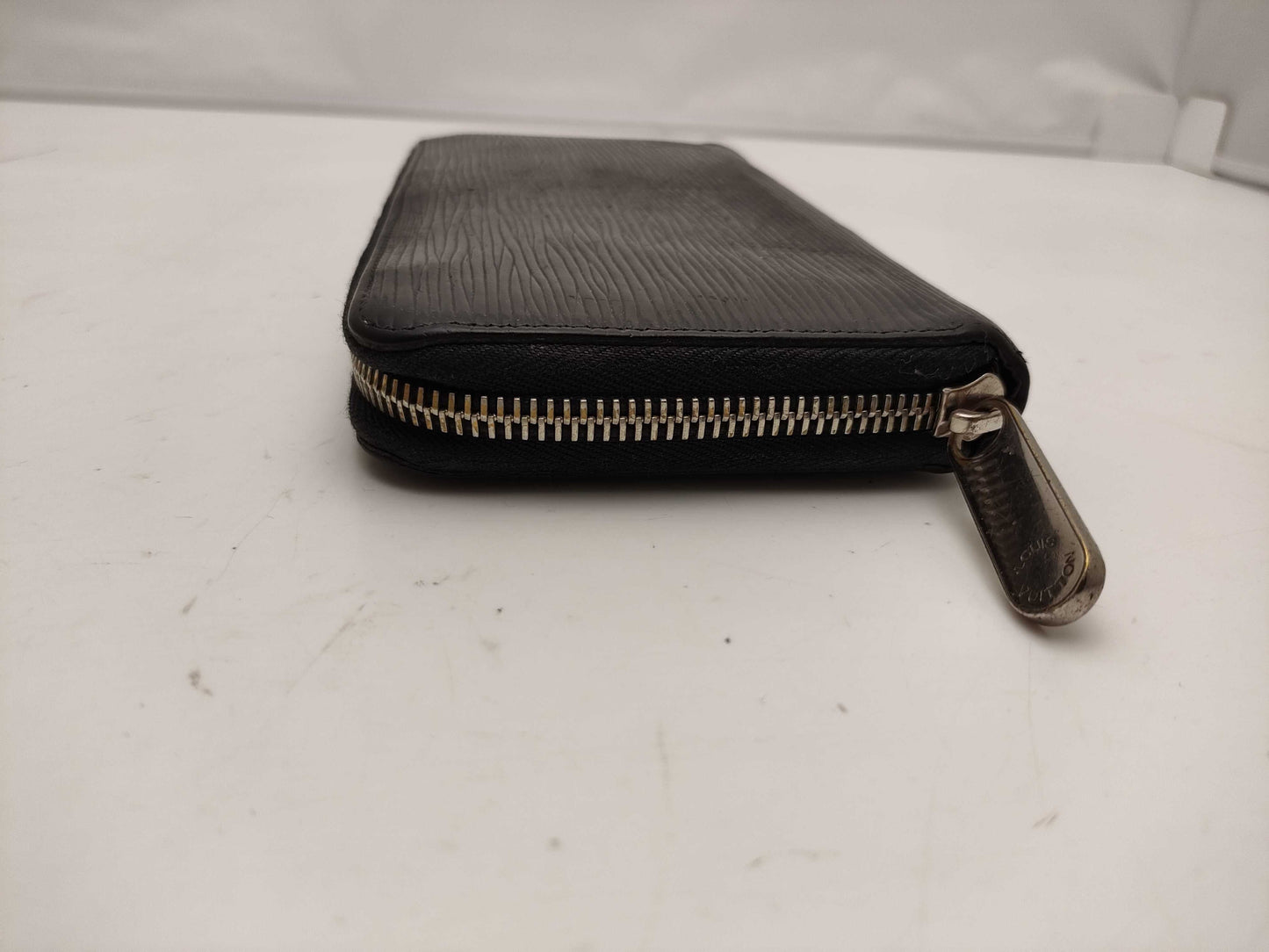 LOUIS VUITTON Epi Zippy Wallet