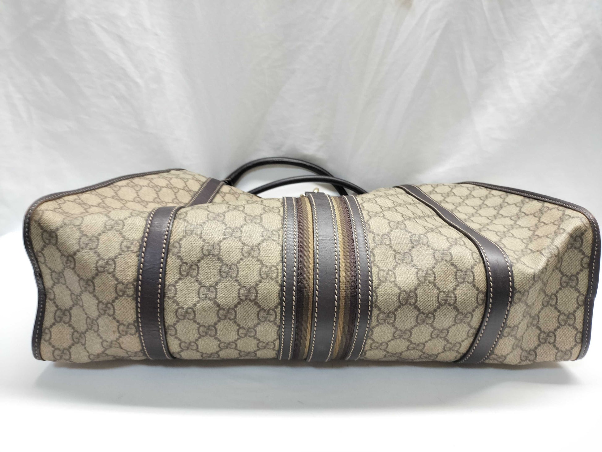 GUCCI GG Supreme 203493 Shoulder Bag